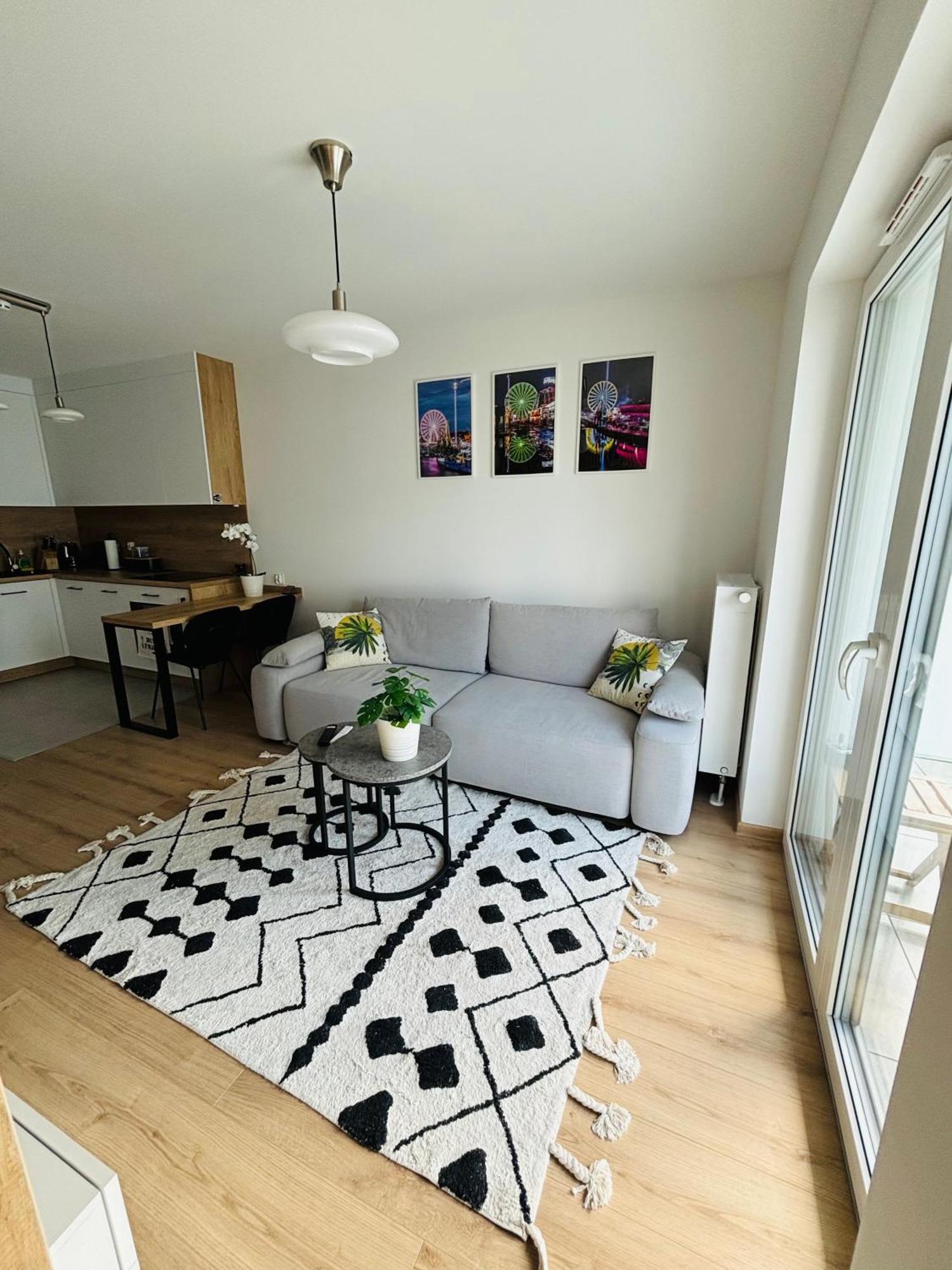 Apartament Na Pogodnie 500 Metrow Od Szpitala Na Unii Lubelskiej Szczecin Exterior foto